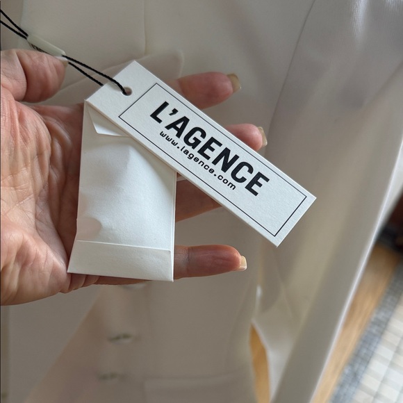 L'AGENCE Ivory Double-Breasted Blazer NWT SIZE 2 - Picture 4 of 12